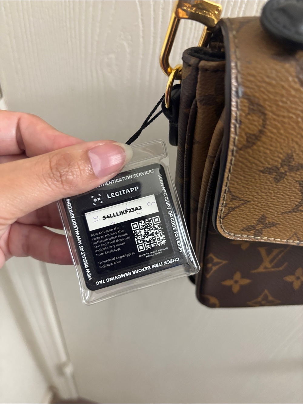 Louis Vuitton Brown Two-Tone Monogram Crossbody Bag - Picture 4 of 10